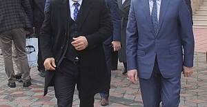 MURAT ZORLUOĞLU SHOV PEŞİNDEDİR