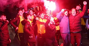 ÇARŞIBAŞI’NDA ŞAMPİYONLUK KUTLAMASI