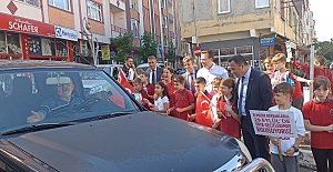VAKFIKEBİR'DE İNSAN HAYATINA SAYGI DURUŞU ETKİNLİĞİ YAPILDI!