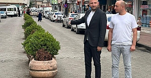 Bu Çiçek Vazoları Vakfıkebir’e yakışmıyor!